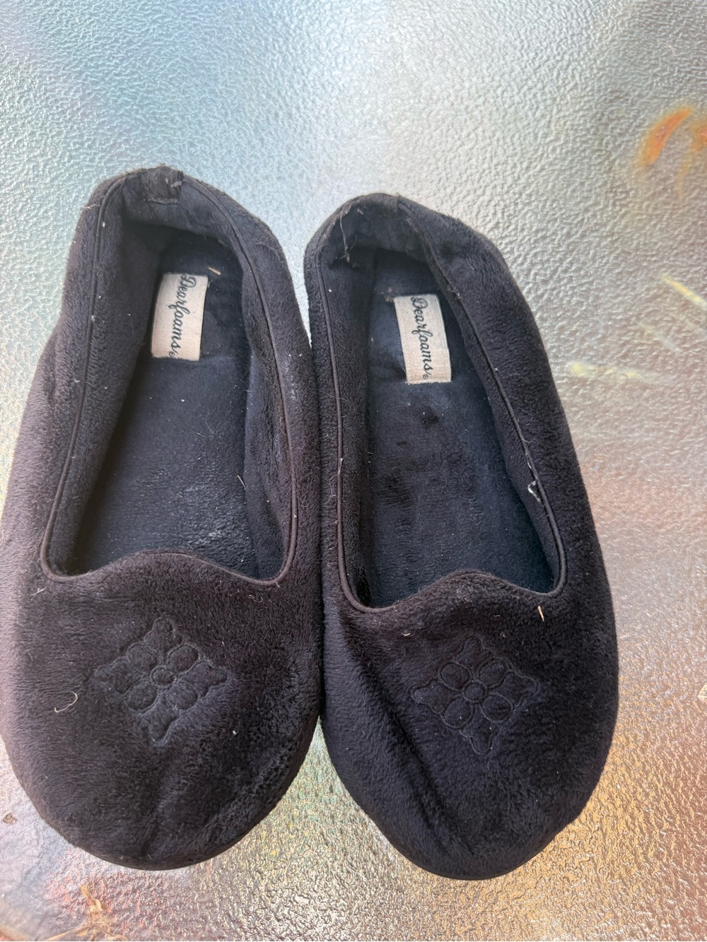 dearfoams Black Plush Slip-On Women's Slippers